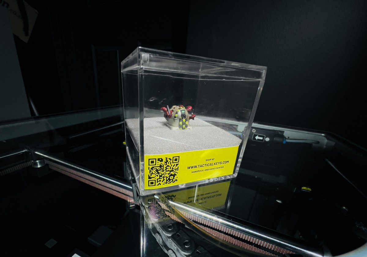 TacticalKeys's tweet photo. Glocktopus™ Saber Gold.

https://t.co/ujMia1zpn2

Official Tactical Keys acrylic packaging (label design to be updated but is a 90% representation of final product).

We wanted a clear 360° view of the keycap when on display in our in-store shelf.

Our team is super proud. https://t.co/ZNkVdMbmgP