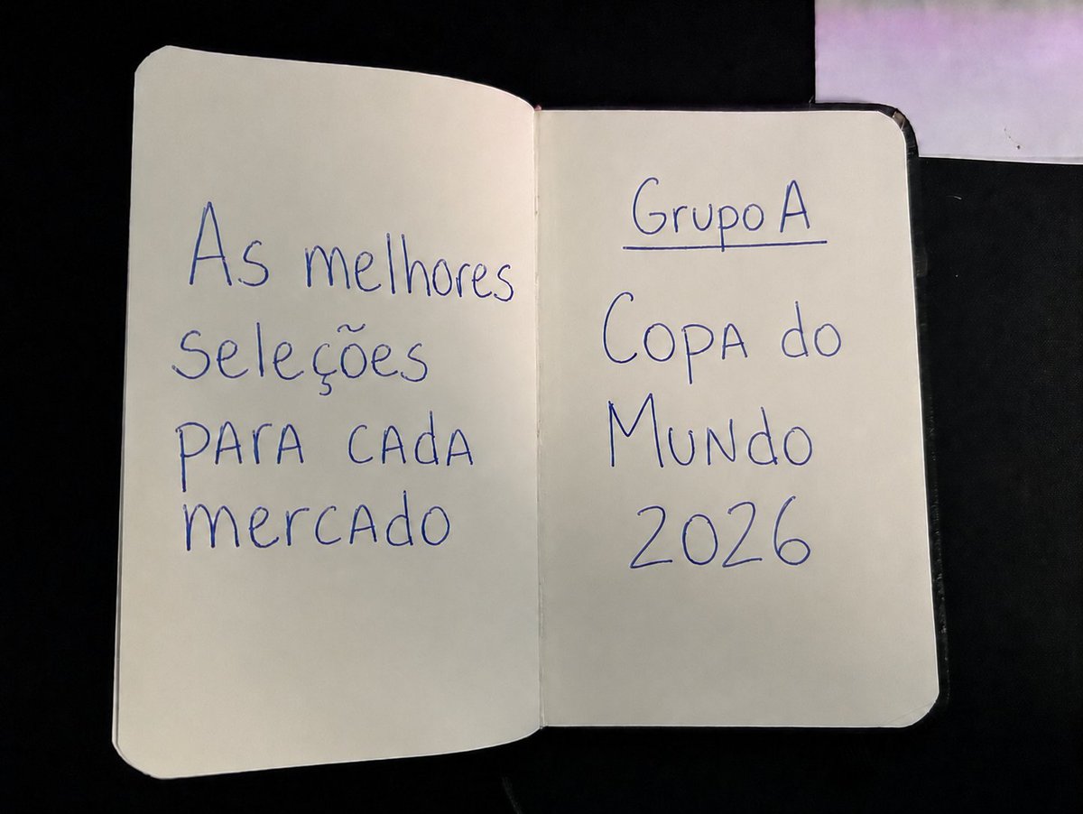 APalpites's tweet photo. 🚨 Salva esse post antes de apostar no Grupo A da Copa do Mundo.

Separei quais são as melhores seleções em cada mercado.

Escanteios, finalizações, faltas, cartões e mais 👇

ESCANTEIOS

1 - 🇨🇿 Tchéquia - 6,11 por jogo
2 - 🇲🇽 México - 5,22 por jogo
3 - 🇰🇷 Coreia do Sul - 5,10 por jogo
4 - 🇿🇦 África do Sul - 4,11 por jogo

FINALIZAÇÕES

1 - 🇿🇦 África do Sul - 13,78 por jogo
2 - 🇨🇿 Tchéquia - 13,22 por jogo
3 - 🇲🇽 México - 11,80 por jogo
4 - 🇰🇷 Coreia do Sul - 10,00 por jogo

FALTAS COMETIDAS

1 - 🇨🇿 Tchéquia - 16,33 por jogo
2 - 🇰🇷 Coreia do Sul - 13,00 por jogo
3 - 🇿🇦 África do Sul - 12,75 por jogo
4 - 🇲🇽 México - 11,60 por jogo

FALTAS SOFRIDAS

1 - 🇿🇦 África do Sul - 16,50 por jogo
2 - 🇲🇽 México - 11,80 por jogo
3 - 🇨🇿 Tchéquia - 11,33 por jogo
4 - 🇰🇷 Coreia do Sul - 11,30 por jogo

CARTÕES

1 - 🇿🇦 África do Sul - 2,22 por jogo
2 - 🇲🇽 México - 2,10 por jogo
3 - 🇰🇷 Coreia do Sul - 1,30 por jogo
4 - 🇨🇿 Tchéquia - 1,00 por jogo

DESARMES

1 - 🇨🇿 Tchéquia - 19,00 por jogo
2 - 🇲🇽 México - 15,40 por jogo
3 - 🇰🇷 Coreia do Sul - 14,00 por jogo
4 - 🇿🇦 África do Sul - 13,38 por jogo

⭐ RESUMO DO GRUPO A

Escanteios - 1º 🇨🇿 Tchéquia
Finalizações - 1º 🇿🇦 África do Sul
Faltas cometidas - 1º 🇨🇿 Tchéquia
Faltas sofridas - 1º 🇿🇦 África do Sul
Cartões - 1º 🇿🇦 África do Sul
Desarmes - 1º 🇨🇿 Tchéquia

18+, jogo responsável