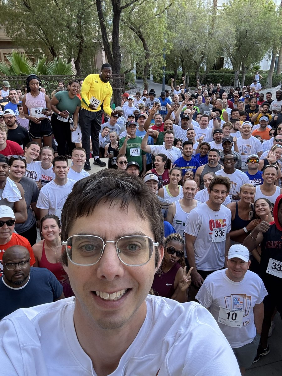 jeremyrosenthal's tweet photo. Amazing turnout this morning at the 16th @CollSportsComm charity 5K run/2 mile walk to support Special Olympics

370 participants to set an all-time record 👏

#CSCUnite26 https://t.co/Go6iQrJVGx