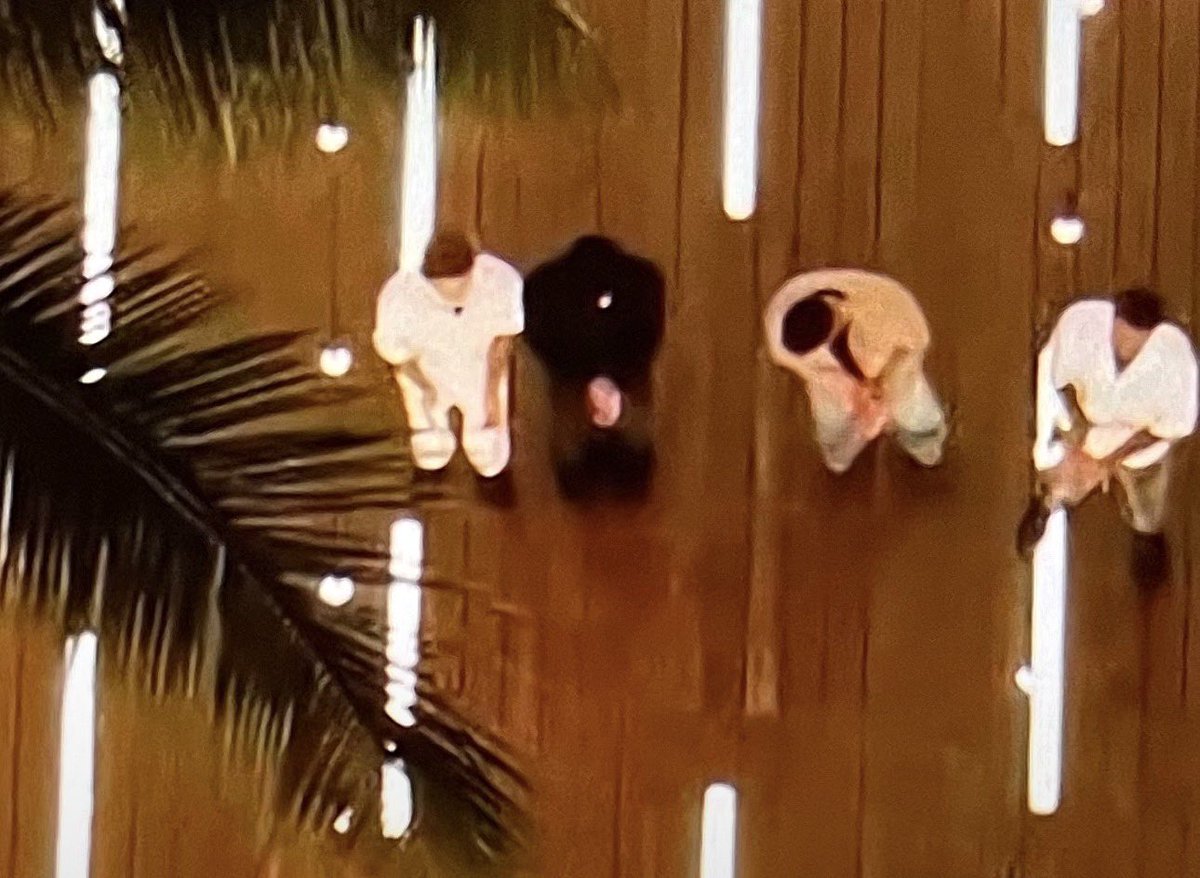ZACHCRAVE's tweet photo. Like Zach and Bryce did not need to be standing this close during the recoupling 😭 ZRYCE IN 5 ✋😭😭 #loveislandusa https://t.co/5zp4ONkPwP