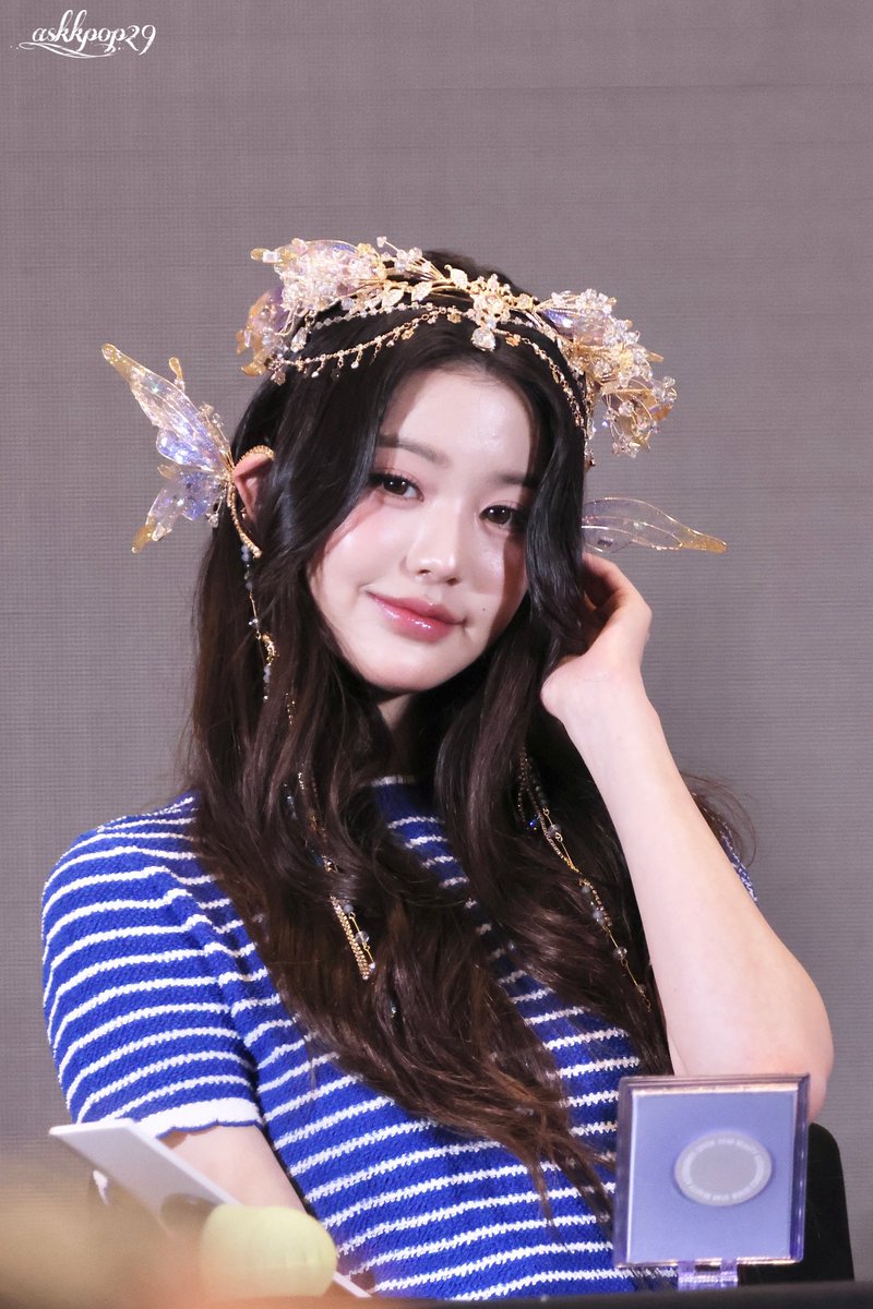 ConThocuaJWony's tweet photo. ˙✧˖° 🫧250606⋆｡˚꩜
#JANGWONYOUNG #IVE #ウォニョン #원영 #WONYOUNG https://t.co/C6l04w8Xgw