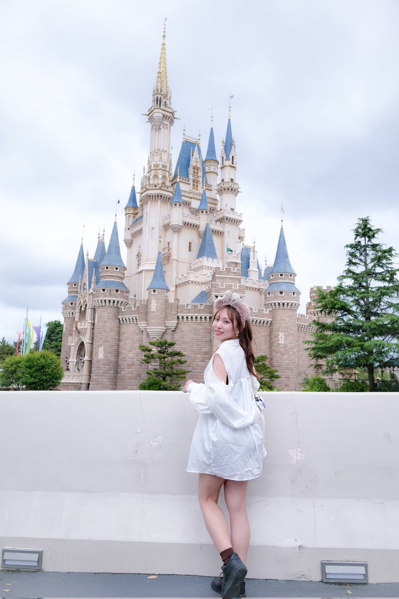 juunn1186's tweet photo. ディズニーランド、嫁ポト
まずは城から

#ディズニーランド　#ディズニー　#ファインダー越しの私の世界　#ファインダーは私のキャンバス　#写真好きな人と繋がりたい　#写真で伝えたい私の世界　#写真撮ってる人と繋がりたい　#写真撮るのが好きな人と繋がりたい　 #ポートレート撮影 #Disney https://t.co/BtKk2ojqwH