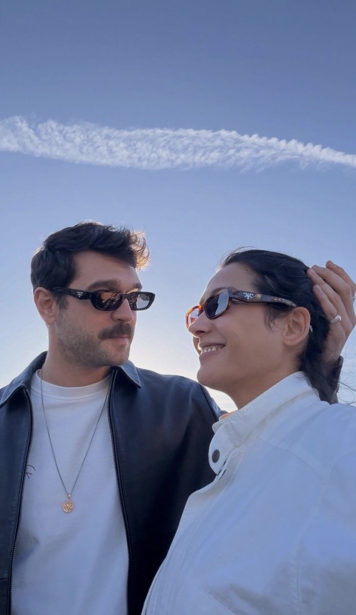 Sol_lice's tweet photo. Meu casal imbatível e inseparável 

#AybükePusat 
#FurkanAndiç
#AyFur https://t.co/pTB42jb4LZ