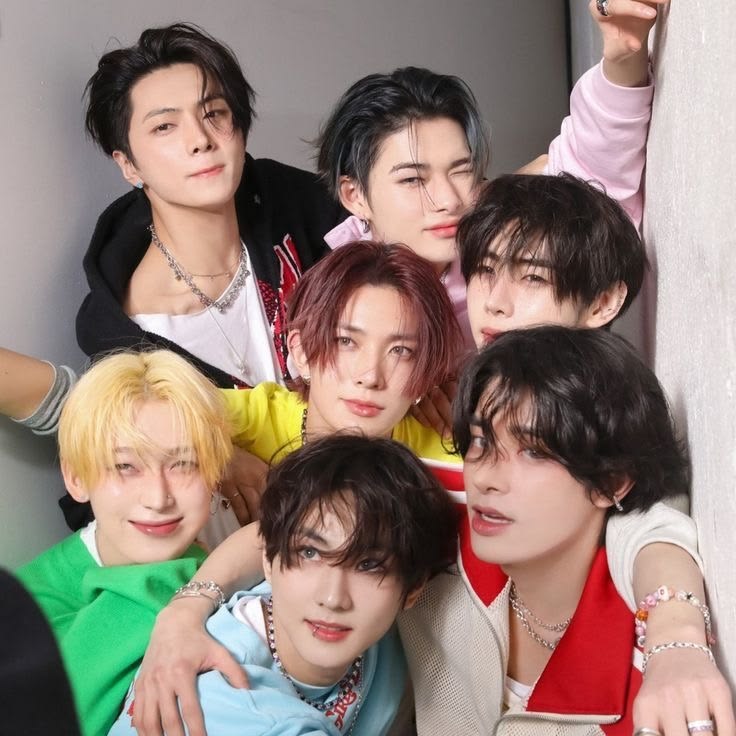 Enh7fate's tweet photo. @ComebackHee @_qqrtey @AddaxLtd81865 @asyajvqw @Alina2049779 @doogerooo @heav_ien Ой ,неожиданно, спасибо!!!

#Always_For_Our_sevEN
#Always_Stand_With_SevEN https://t.co/NWGGx5u79V
