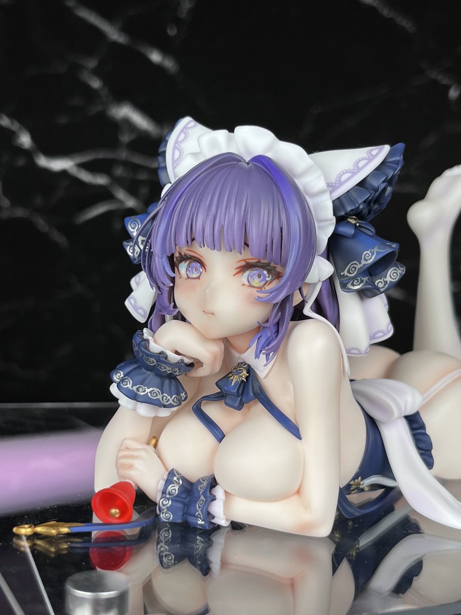 k96chan_figure's tweet photo. チェシャー抱き枕ver完成しました

原型製作　竹内（＠MamiQant ）様

塗装&amp;撮影　自分

キットはとても組みやすかったです
お腹側も素晴らしい造形ですがそのままだと見えないので鏡を置いて見えるようにしました

続きます

＃ガレージキット完成  ＃チェシャー  ＃アズールレーン https://t.co/PUmOf3DfYI