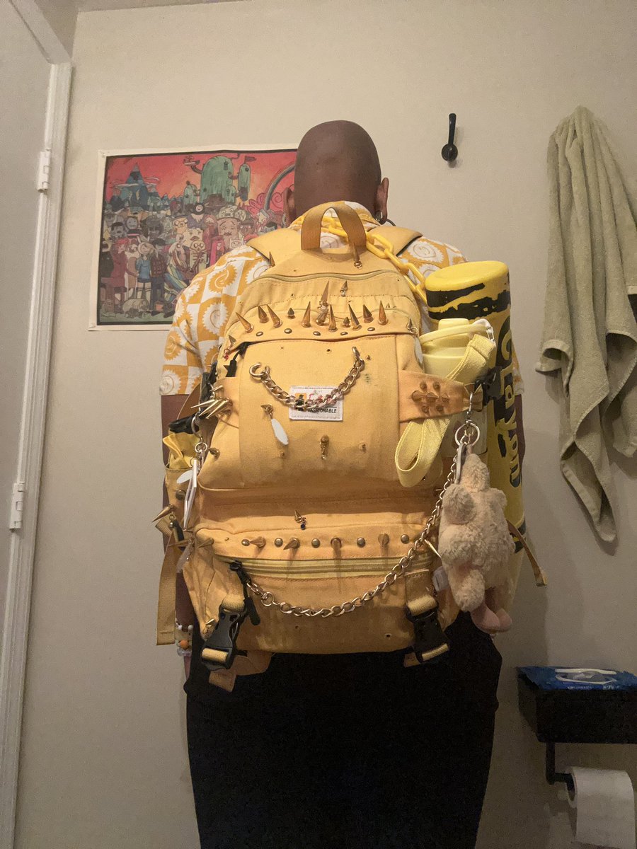 HexagonProxy's tweet photo. @StreetFashion01 That would go great w my bag https://t.co/XkSgNwLONp