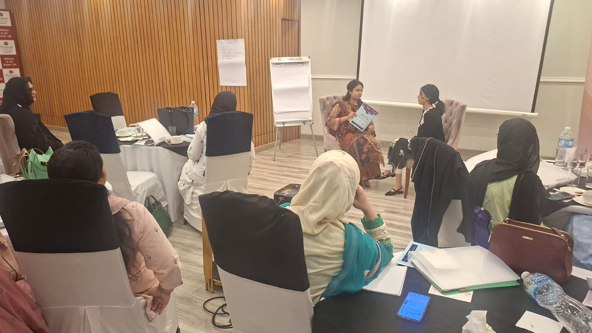 rozanoffice's tweet photo. Rozan conducted an ASRA Psychosocial Education Tool training with PWPA and SWD staff in partnership with KMC and JICA, strengthening trauma-informed, survivor-centered support for survivors of domestic violence and abuse.
#Rozan #ASRA #GBV #CapacityBuilding #SurvivorCentered https://t.co/mTFQaqPZKq