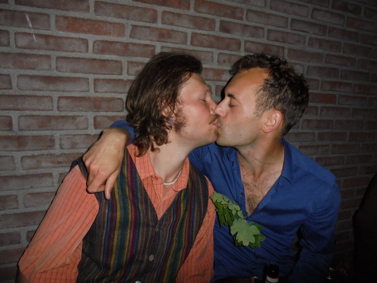 mickbroer's tweet photo. En hoe https://t.co/2xiYofuTGl