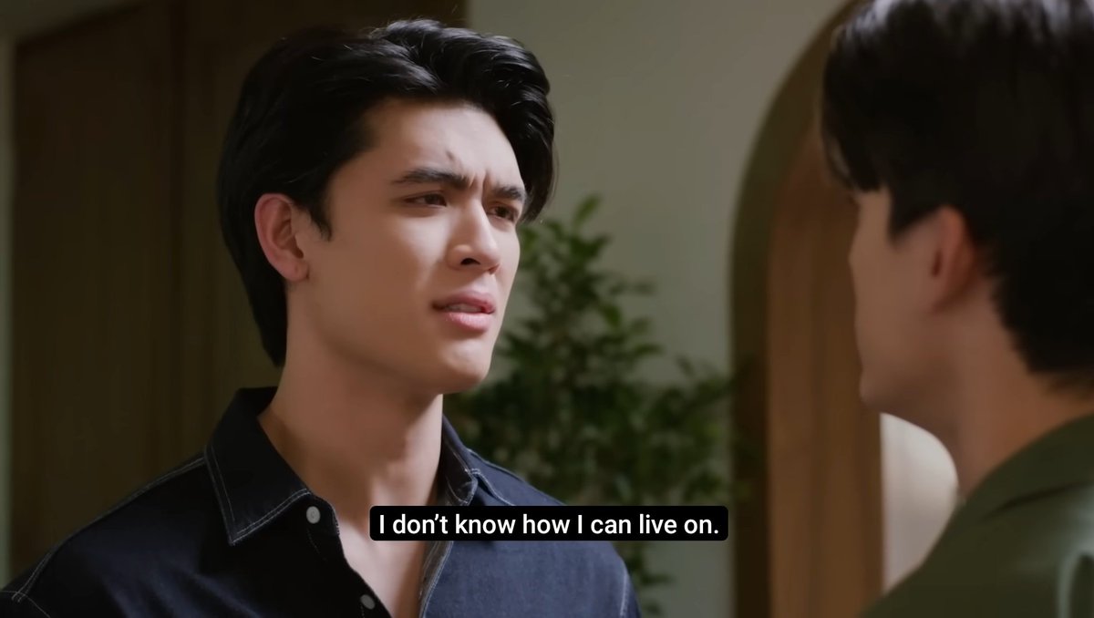 rightoreasy's tweet photo. this is the first time mark is so angry and the anger is towards himself and their unpredictable future and the fact that he said he doesn't know if he can live on if anything happens to tong after being lived on for a very long time he is deep in love

#MyGoldenBlood https://t.co/mr8eiVmDvb