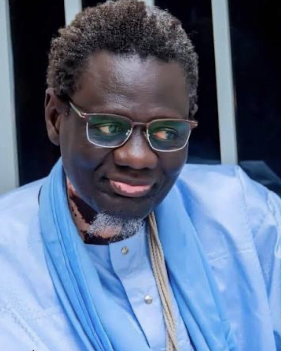 Dideva3D's tweet photo. 💙♾️ حَمْزَة♾️💙
…Gaindé Ahmadou Bamba gui 🩵
Sope leuh Ilaa abadane dahimane Batinane wa zahirane Mbacké ♾️🤍 https://t.co/rkup3MdjZ1