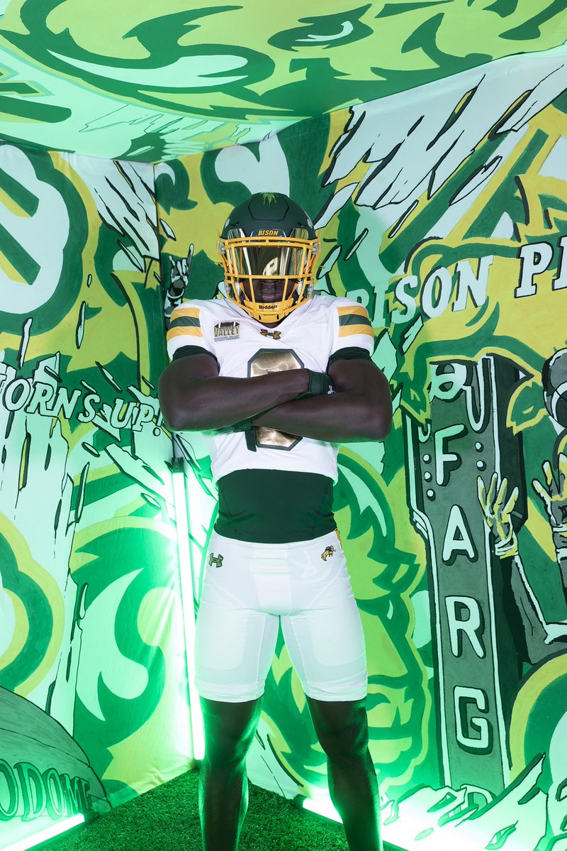 DuclonaRobi's tweet photo. I had a great official visit this weekend at NDSU 🦬🦬

#GoBison @CoachCrutchley @MisterLilly @Lackavelli_ @CoachTimNDSU @CoachGrantOlson
@NDSUfootball @CoachRodeBV
@CoachVillegasBV @ChadSimmons_
@TomLoy247 @BisonReport
@BISONATION @VerotFB_Recruit https://t.co/BevI1vDvQr