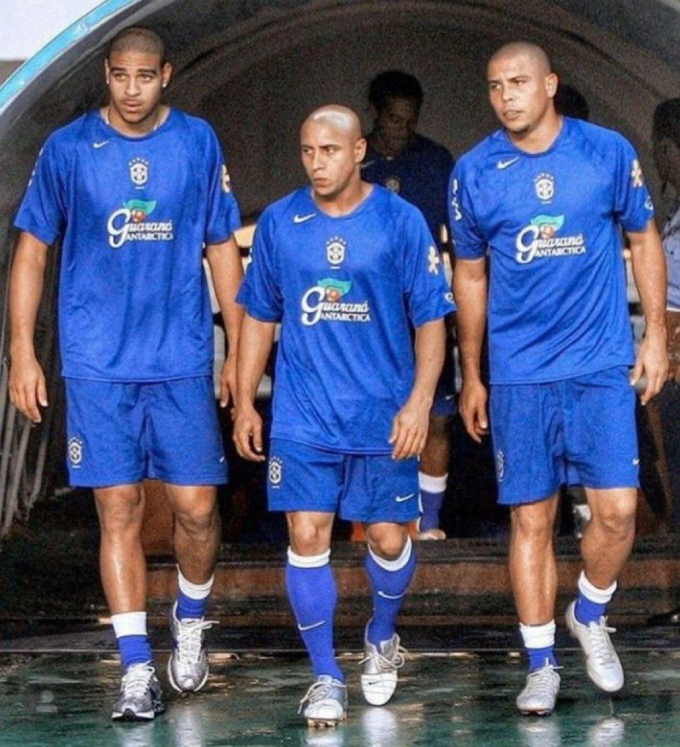 ReigenBR's tweet photo. O penteados, O tatuagens e muito futebol https://t.co/0t6YftYRCQ