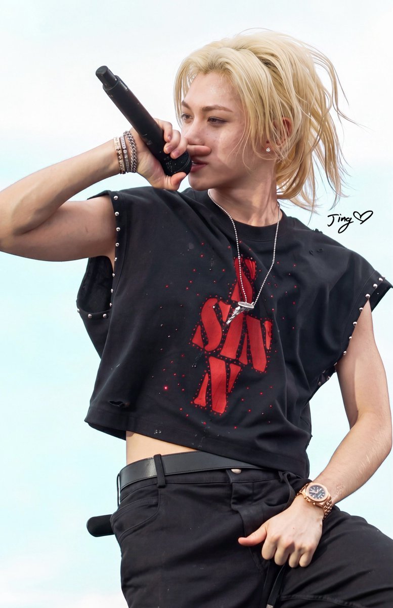 adingnarumi's tweet photo. 260606 |  Gov Ball NYC

❤️🖤❤️‍🔥

#Felix #StrayKids #필릭스 #스트레이키즈
#ピリちゃん #용복 https://t.co/kjlPl8YPKb