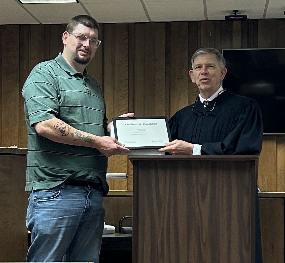 PSCNeb's tweet photo. On May 11, the 5th Judicial Problem-Solving Court celebrated the graduation of 2 participants. Judge James Stecker presided over the ceremony, which was attended by York Co and Seward Co board members, probation staff, and the graduates’ family &amp; friends. https://t.co/3LtjVlD8Im https://t.co/hgn7BzqHL8