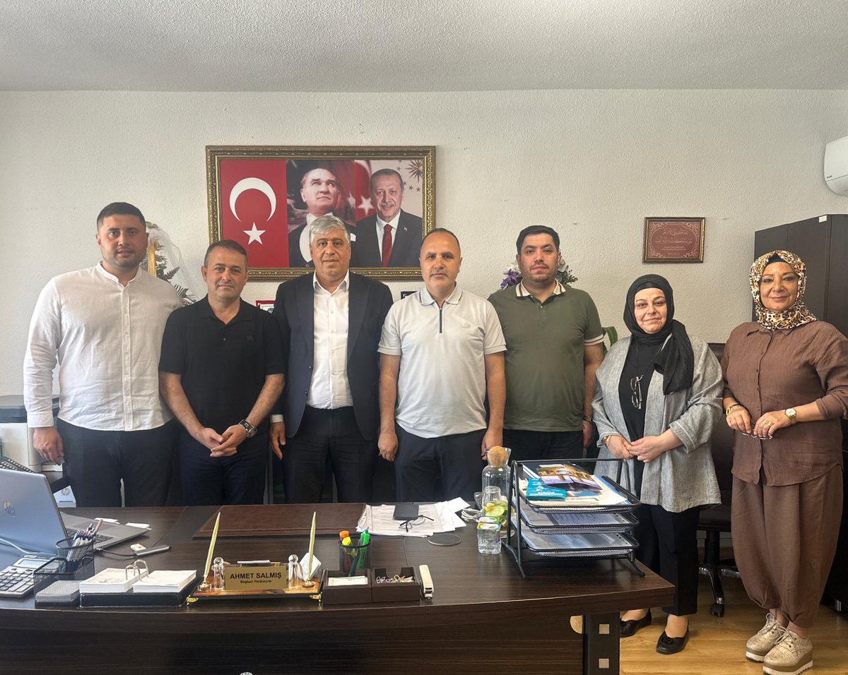 FatihAydemirGOP's tweet photo. Gaziosmanpaşa belediye başkan yardımcısı Sn.Ahmet Salmış’ı makamında ziyaret ettik. 

 misafirperverlikleri için teşekkür ediyor, çalışmalarında kolaylıklar diliyorum.

📍Gaziosmanpaşa belediyesi https://t.co/y0jxU8ywlU