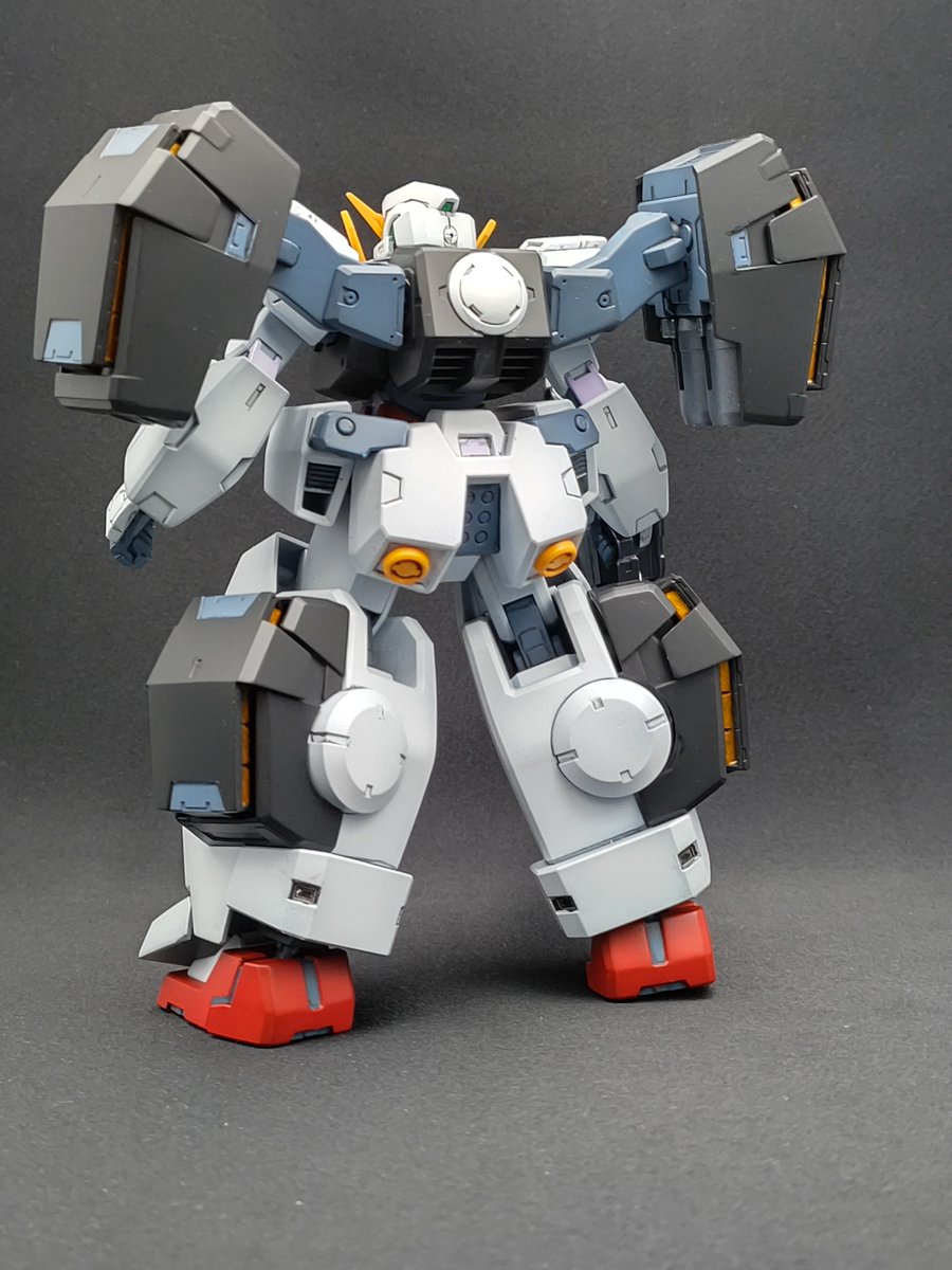 kaiensai's tweet photo. HG00 ヴァーチェ完成～
良いよね～おデブちゃんガンダム
00だとヴァーチェとセラヴィーが一番好きですね
なんでラファエルはちょっと……
手はビルダーズパーツのMSハンドに変えたので(無理矢理だけど)、GNバズーガは今話題の手の平ではなくちゃんと指で保持してます https://t.co/VHjePf2mBg