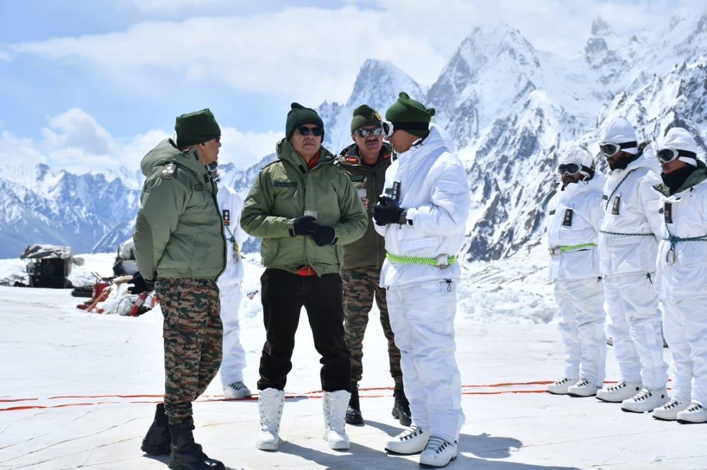 SikkimMedia's tweet photo. Defence Secretary Shri Rajesh Kumar Singh visited Leh Sector from 5–7 June, reviewing operational preparedness and border infrastructure with senior commanders at HQ 14 Corps. During visits to forward areas in Eastern Ladakh, including Base Camp and Northern Glacier, he interacted with troops and praised their dedication, courage and professionalism in safeguarding the nation under challenging conditions.

Key Highlights:
• Visited Leh Sector from 5–7 June
• Reviewed operational preparedness and border infrastructure at HQ 14 Corps
• Visited forward areas in Eastern Ladakh, including Base Camp and Northern Glacier
• Interacted with troops and commended their dedication, courage and professionalism

#IndianArmy #Ladakh #Leh #EasternLadakh #BorderSecurity #Defence #India