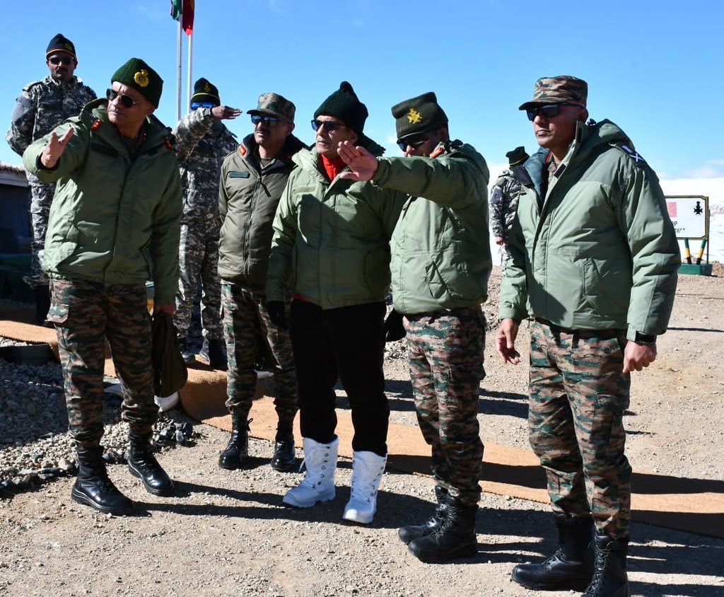 SikkimMedia's tweet photo. Defence Secretary Shri Rajesh Kumar Singh visited Leh Sector from 5–7 June, reviewing operational preparedness and border infrastructure with senior commanders at HQ 14 Corps. During visits to forward areas in Eastern Ladakh, including Base Camp and Northern Glacier, he interacted with troops and praised their dedication, courage and professionalism in safeguarding the nation under challenging conditions.

Key Highlights:
• Visited Leh Sector from 5–7 June
• Reviewed operational preparedness and border infrastructure at HQ 14 Corps
• Visited forward areas in Eastern Ladakh, including Base Camp and Northern Glacier
• Interacted with troops and commended their dedication, courage and professionalism

#IndianArmy #Ladakh #Leh #EasternLadakh #BorderSecurity #Defence #India
