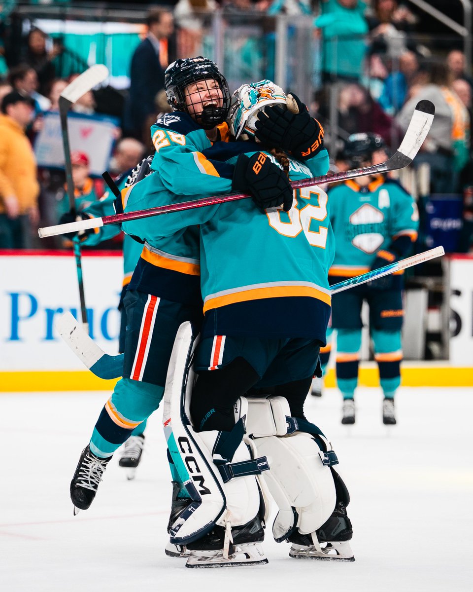 PWHL_NewYork's tweet photo. Ozy, Ozy, Ozy... Oi, Oi, Oi 🩵

Thank you, Kayle, for two incredible seasons in New York. Your impact on this team extended far beyond the crease.

“Kayle quickly became a fan favorite through her timely saves and highlight performances, but her impact extended far beyond stopping pucks. Every practice and every game was an opportunity for her to push standards and make her teammates better. We are incredibly grateful for everything she brought to our organization. She leaves a lasting impression on our team, and we are better because of her presence, her energy, and her dedication. Her impact on our culture and performance will carry forward, and we wish her nothing but success in the next chapter. Thank you for everything, Oz.”
- Pascal Daoust, General Manager

Thank you for everything, Oz. Wishing you all the best in Hamilton!