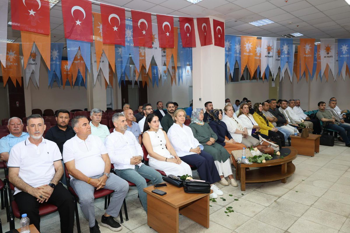 AdemAldemir33's tweet photo. 📍AK Parti Mersin İl Başkanlığı

Haftalık olağan yönetim kurulu toplantımızı gerçekleştirdik.

Hayırlara vesile olsun inşAllah

#Mersin #AKParti https://t.co/2iglUs7aST