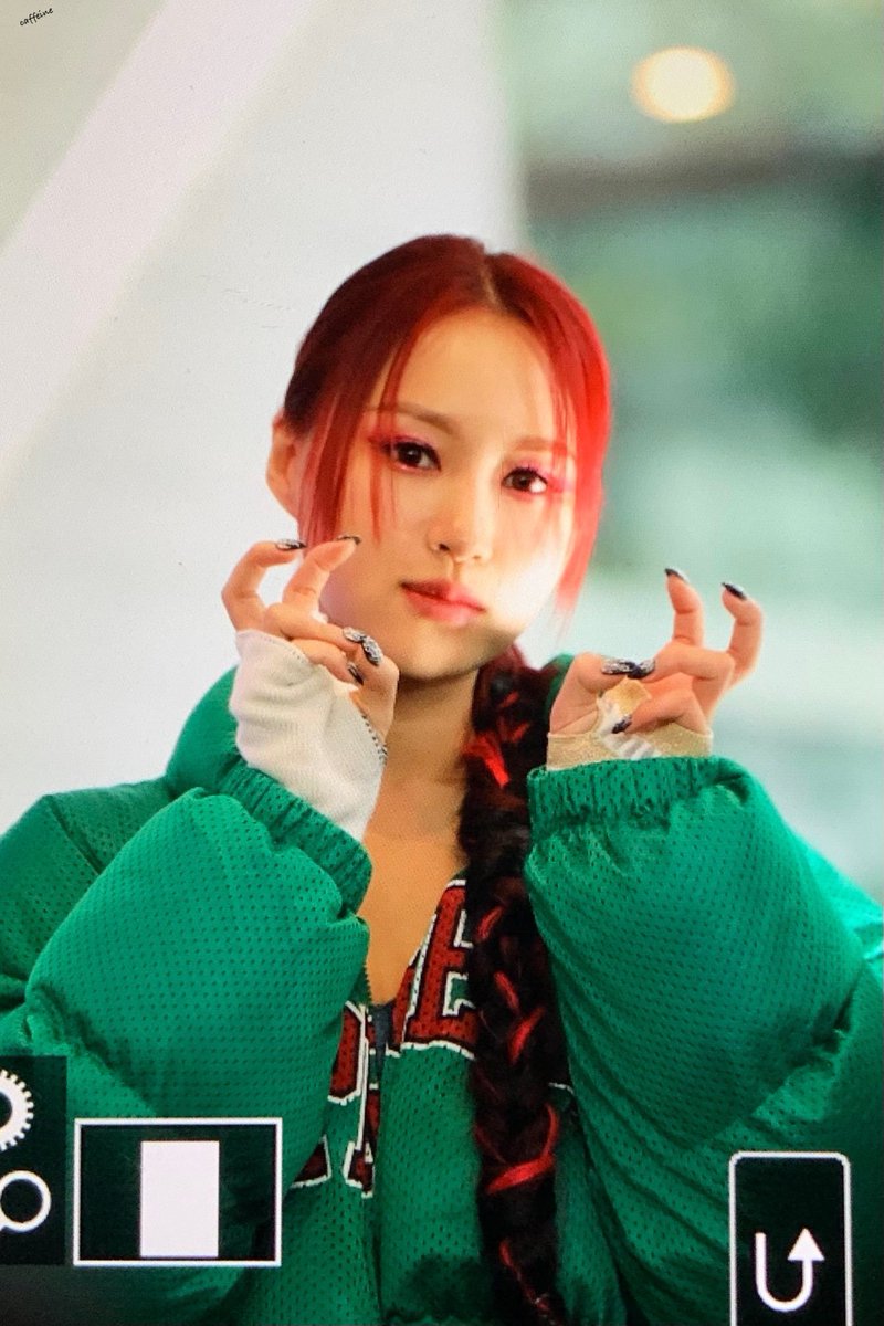 dcatcherbr's tweet photo. [👑] Siyeon durante o mini fanmeeting com Somnias no Music Core na era OOTD (25/11/23)!

#Siyeon #Dreamcatcher #드림캐쳐 @hf_dreamcatcher

© caffeine_sy https://t.co/weIkRVKkih