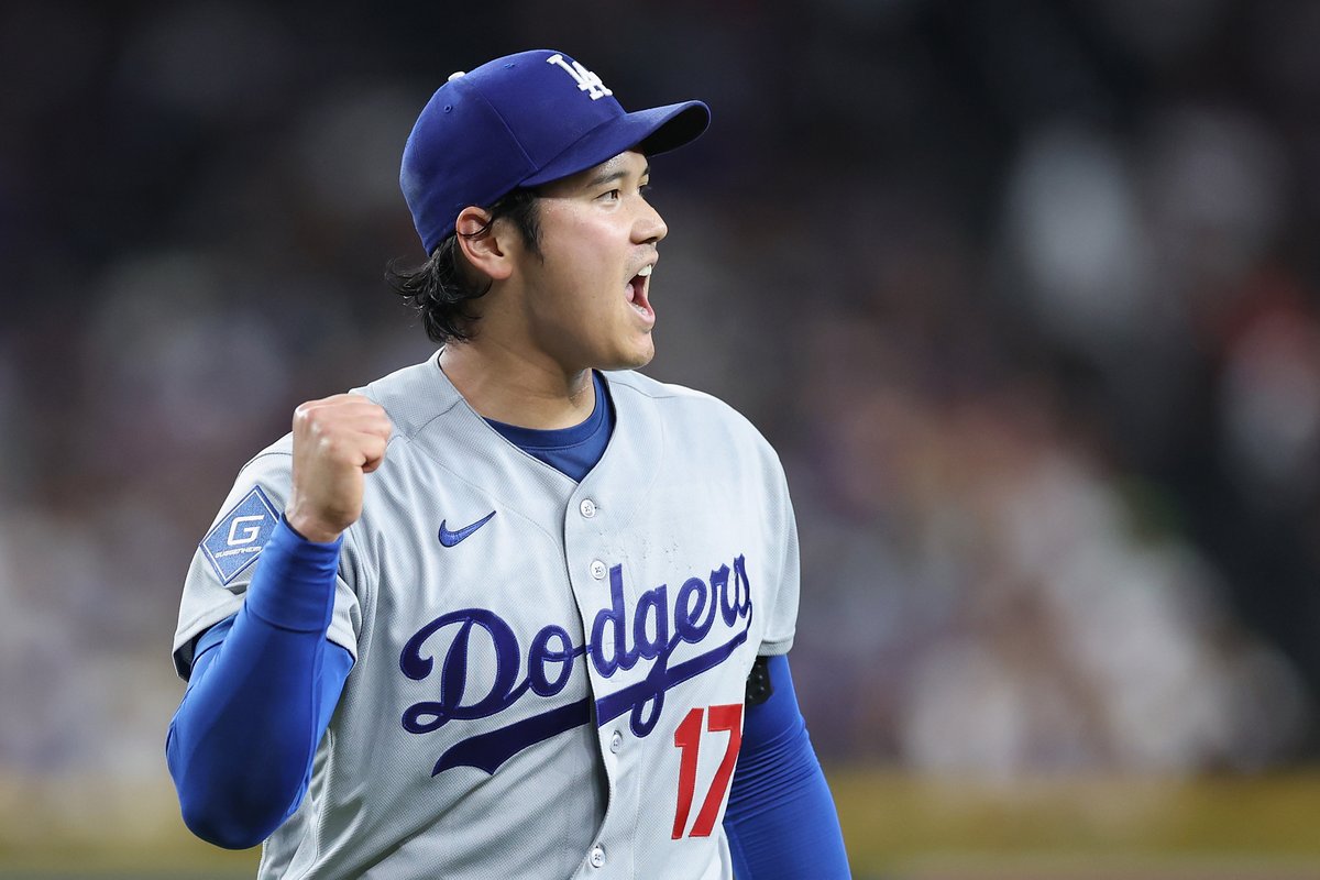 noahcamras's tweet photo. Shohei Ohtani's OPS: .939 (1st in National League)
Shohei Ohtani's ERA: 0.74 (1st in MLB minimum 60 IP)

The Dodgers two-way star is the best hitter in the NL and arguably the best pitcher in baseball right now.

This isn't normal. https://t.co/0OB7nENGLV