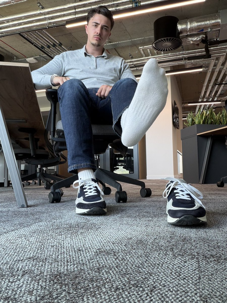 bankofcallum's tweet photo. A simple white sock for me, but for you…

This is your everything. 

This is the reason you breathe 😏🧦 https://t.co/7ZeS0NkEHX
