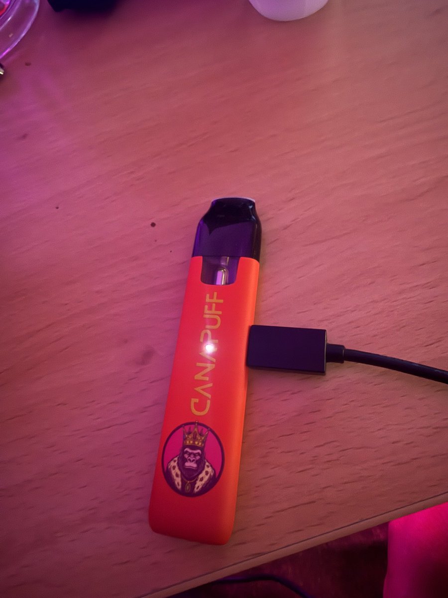gorifn_'s tweet photo. cargando la nueva adquisición https://t.co/5W1nPzuH6L