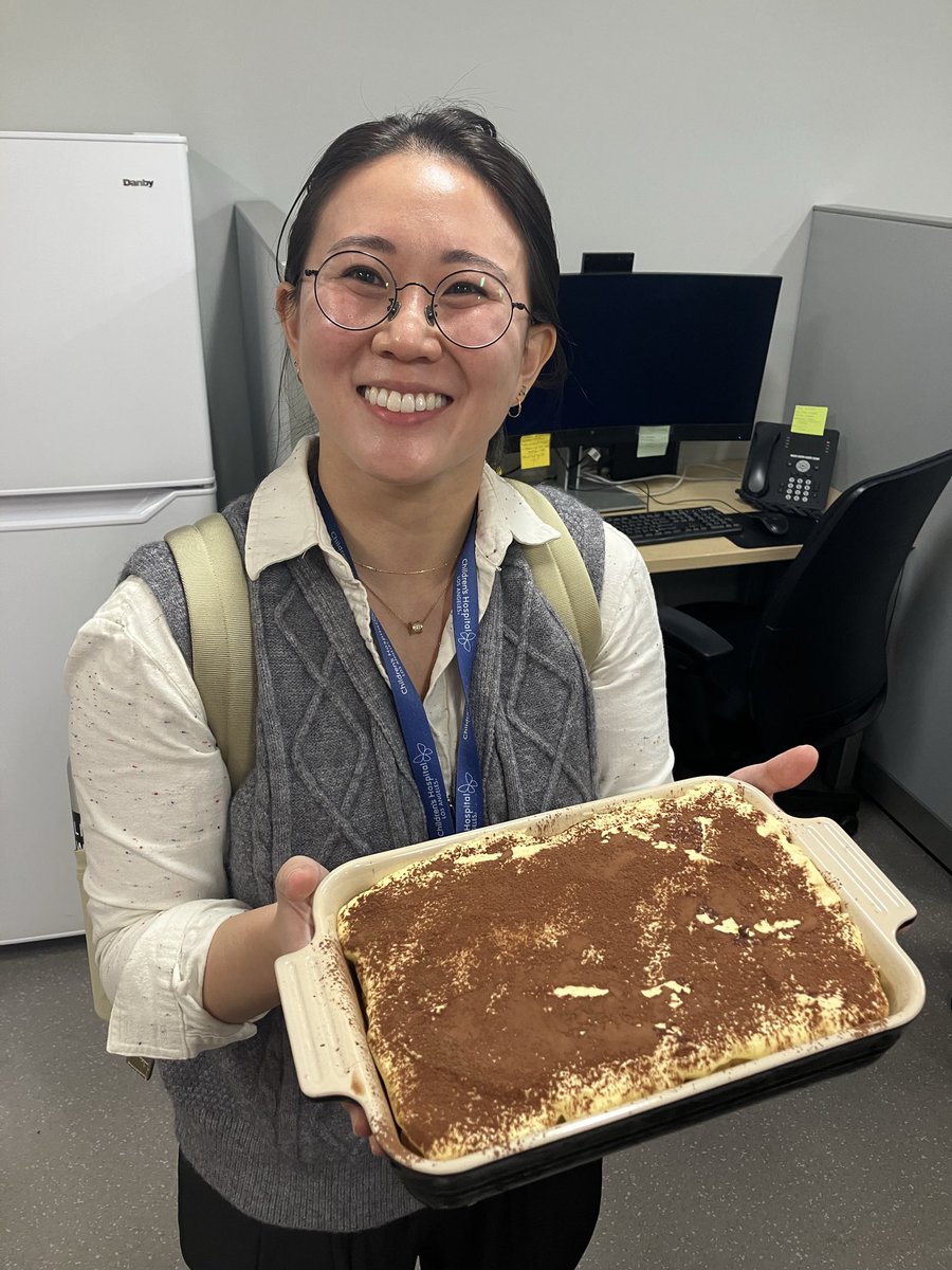 LKelley_Quon's tweet photo. Ah bittersweet June. Last week @HOPE_sci_lab hosted our farewell graduation dinner for @jennalee1792 Your @ChildrensLA family will miss u AND your #tiramisu as you head back to @rwjsurgery Question is: Who will take over your #ResearchNook ?! @KECKSchool_USC https://t.co/fpT1MKVIql