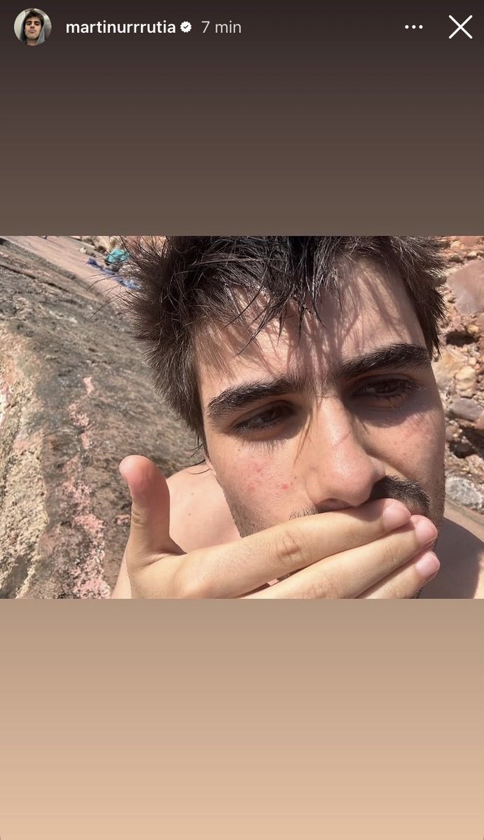 Marthazezz's tweet photo. Buenas tardes juantinas!!!
Será posible que a pesar de estar agotada, con calor y trabajando, este feliz y con una sonrisa de oreja a oreja??? Pues asi es, y el motivo… este: https://t.co/NbHTsXqCbG