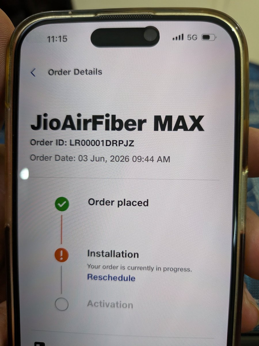 Suriiiii19's tweet photo. @JioCare It's been 5 days since I requested JioFiber relocation and paid the relocation charges. Despite multiple follow-ups, no engineer has visited. Every call ends with a promise of resolution "today," but nothing happens. Please escalate and resolve this urgently. #JioFiber https://t.co/4t35sC34E4