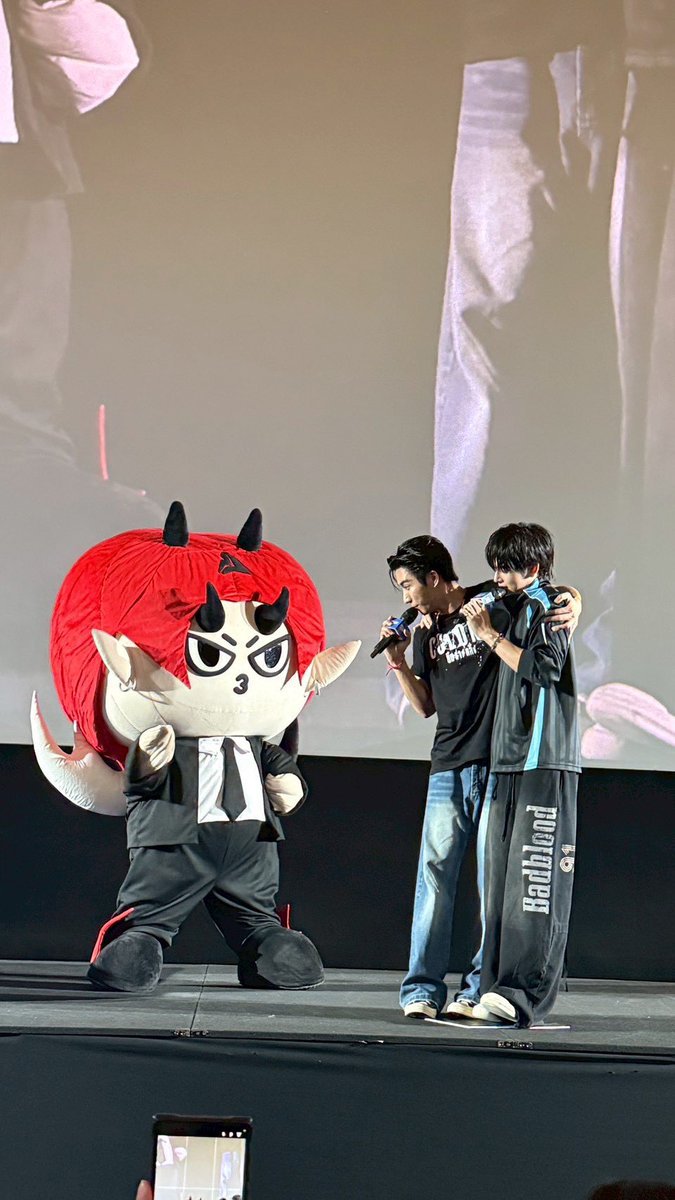 TrendforSanta's tweet photo. PSDFAMILY MOVIE TIME COLONY

#SFxPerthSantaDomiia
#PerthSanta #เพิร์ธแซนต้า #DOMIIA 

Thank you so much to @WeLoveSF for having PerthSanta and Domiia today.. it made this special day even more memorable. The event was so lively and fun to watch. Seeing our PSD family play together, laugh, and enjoy every moment was truly heartwarming. We’re looking forward to more days like this with you soon!

Thank you to our onsite team for sharing your experience and happiness with us; please travel home safely and rest well and to our online team for all your amazing support. Thank you so much, everyone!! 🫶
