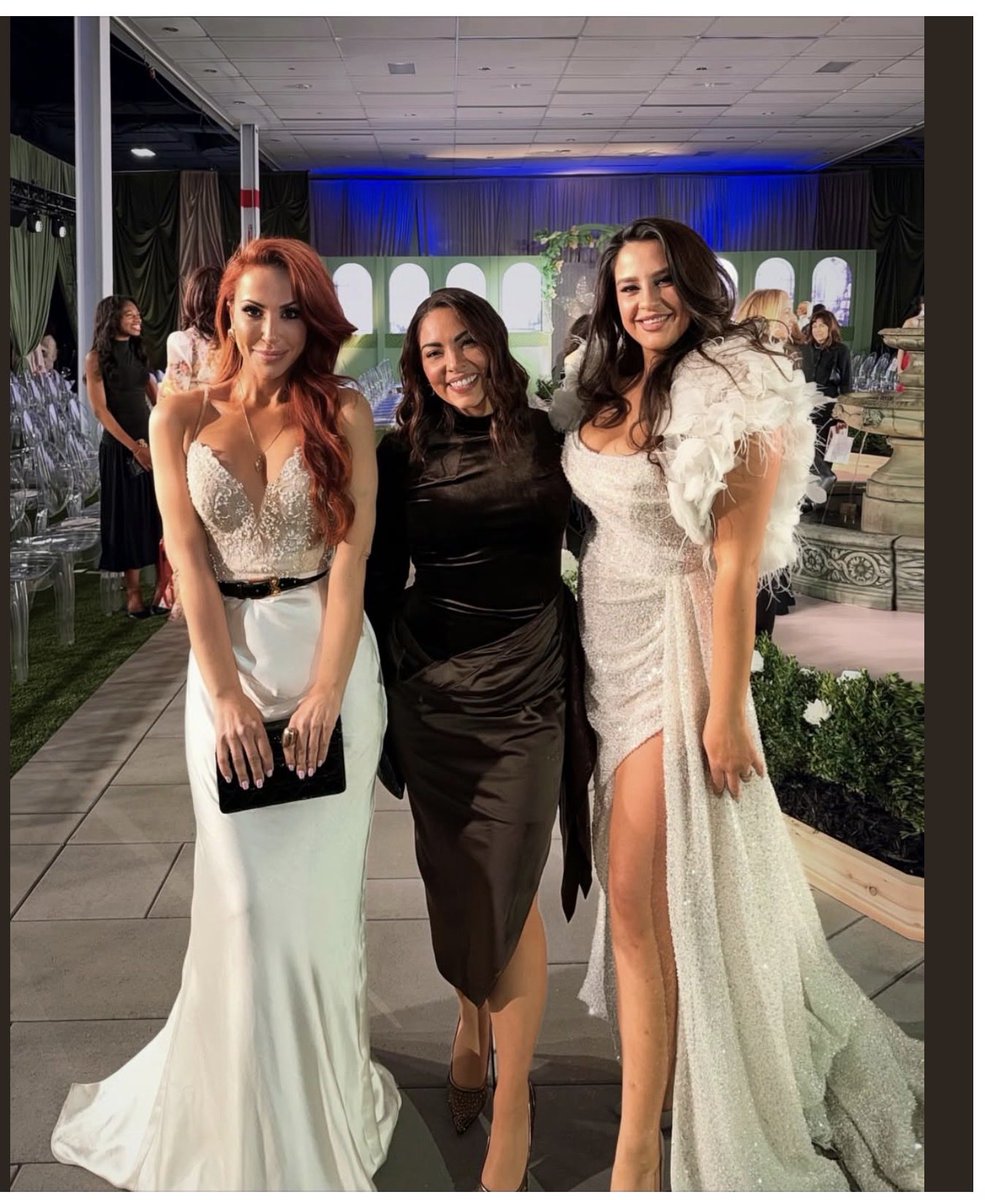 harryt59_harry's tweet photo. @KellyBlockmp Canadians are calling on Prime Minister Carney to stop paying for the opposition leader to live in luxury.  
Canadians can't afford Pierre Poilievre.  He spent more than Trudeau &amp; Singh combined. Lavish parties. 
Expensive clothes for the wife. Shameful waste of taxpayer money https://t.co/BxEccxTomL