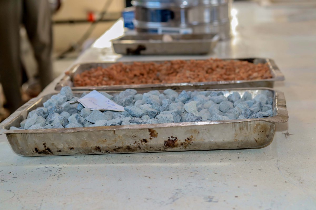 SomEngineers's tweet photo. The visit focused on understanding procedures for testing construction materials and ensuring compliance with established technical standards. Quality control remains essential for safe, reliable, and sustainable infrastructure development. https://t.co/Qkrocj8hgj