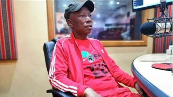 BETTERSA_'s tweet photo. He was invited to Joe Sibanyoni (alleged big 5 member) birthday celebration

He was as Msibi Mazwi (big 5 cartel leader) funeral

He has pictures with Matipandile Sotheni (witness D killer) 

General Khan writes his parliamentary speeches

He wants SA to open boarders to be the hub of international syndicates  

Fights against anyone who fights against foreign drug dealers 

The truth will always find way, it is only the beginning