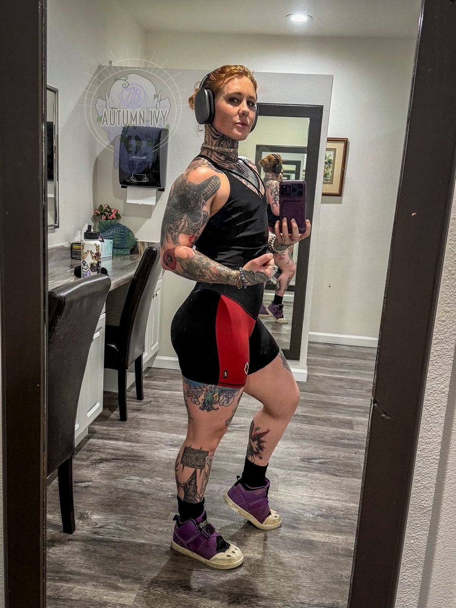 xXAutumnIvyXx's tweet photo. Definitely still getting a feel for the new look and part of that has been navigating finding confidence in new avenues of myself https://t.co/tWdOSkUWJL