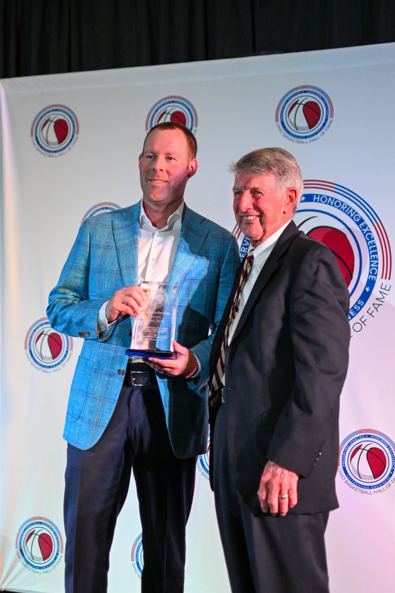 MiamiOH_BBall's tweet photo. This past weekend, Head Coach Travis Steele was honored with the "A Season to Remember Award" from the Ohio Basketball Hall of Fame, presented by Miami Basketball alumnus Jim Hamilton.

This recognition celebrates one of the most historic seasons in program history—a 32–2 season highlighted by a perfect 31–0 regular season, tying the all-time Mid-American Conference record for wins in a single season.

#MiamiMindset || #RiseUpRedHawks