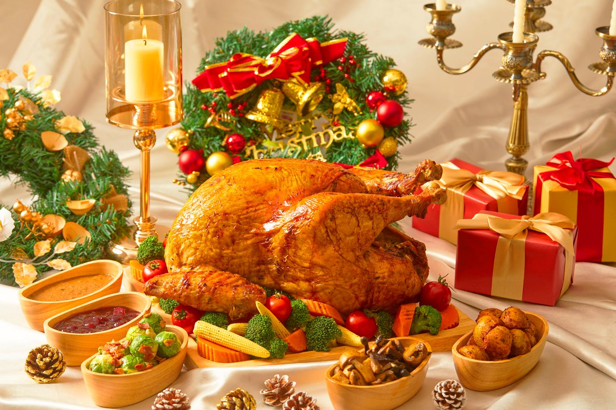 guambrito's tweet photo. [ Christmas Eve special dinner alert! Succulent roast turkey with truffle mash, spiced cranberry sauce u0026 warm eggnog. Limited spots—book now for a cozy festive bite!]， https://t.co/NnsIYj2Zn4
