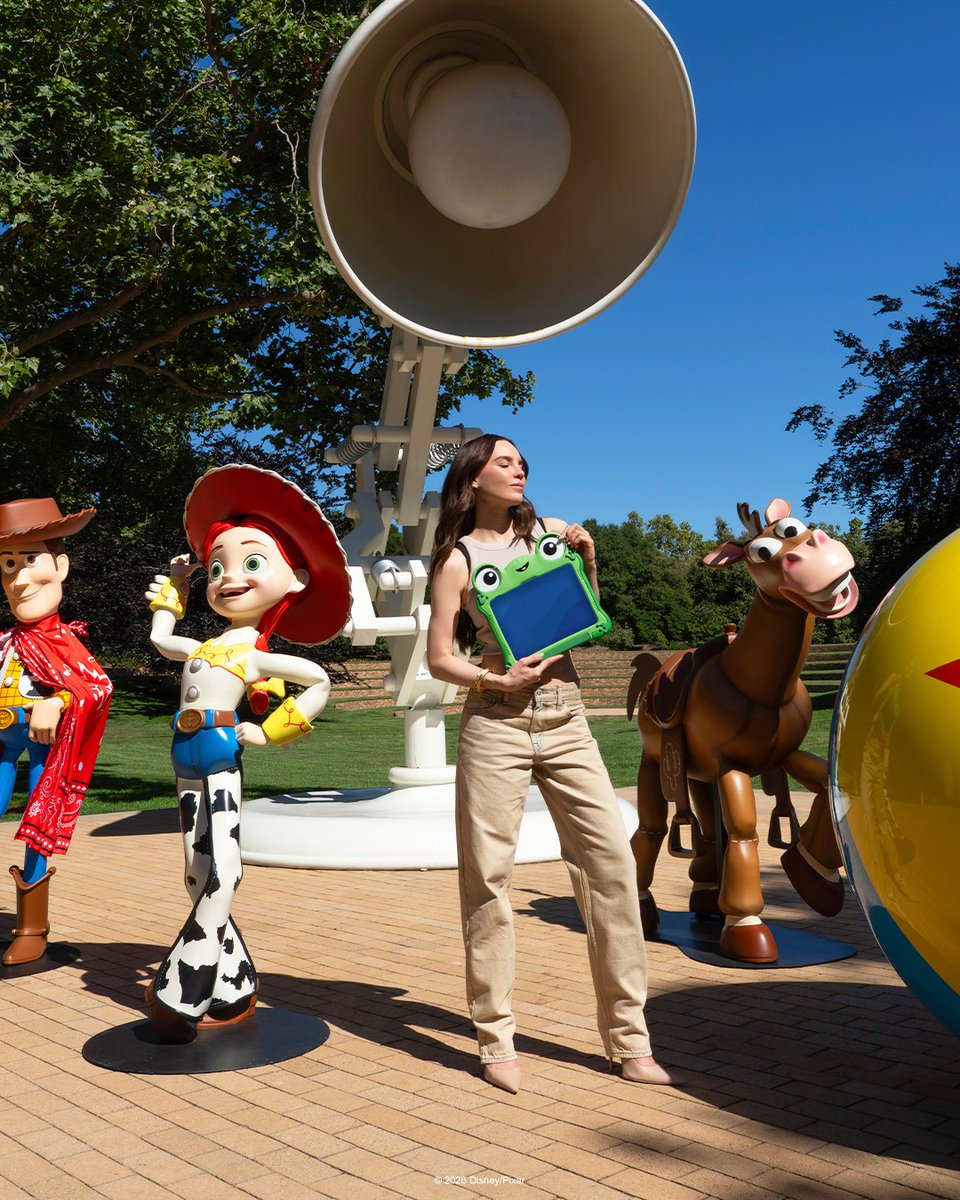 flawlessbeli's tweet photo. que ilusión que mi niña va es parte de toy story 🥹 https://t.co/COcJkxYbUo