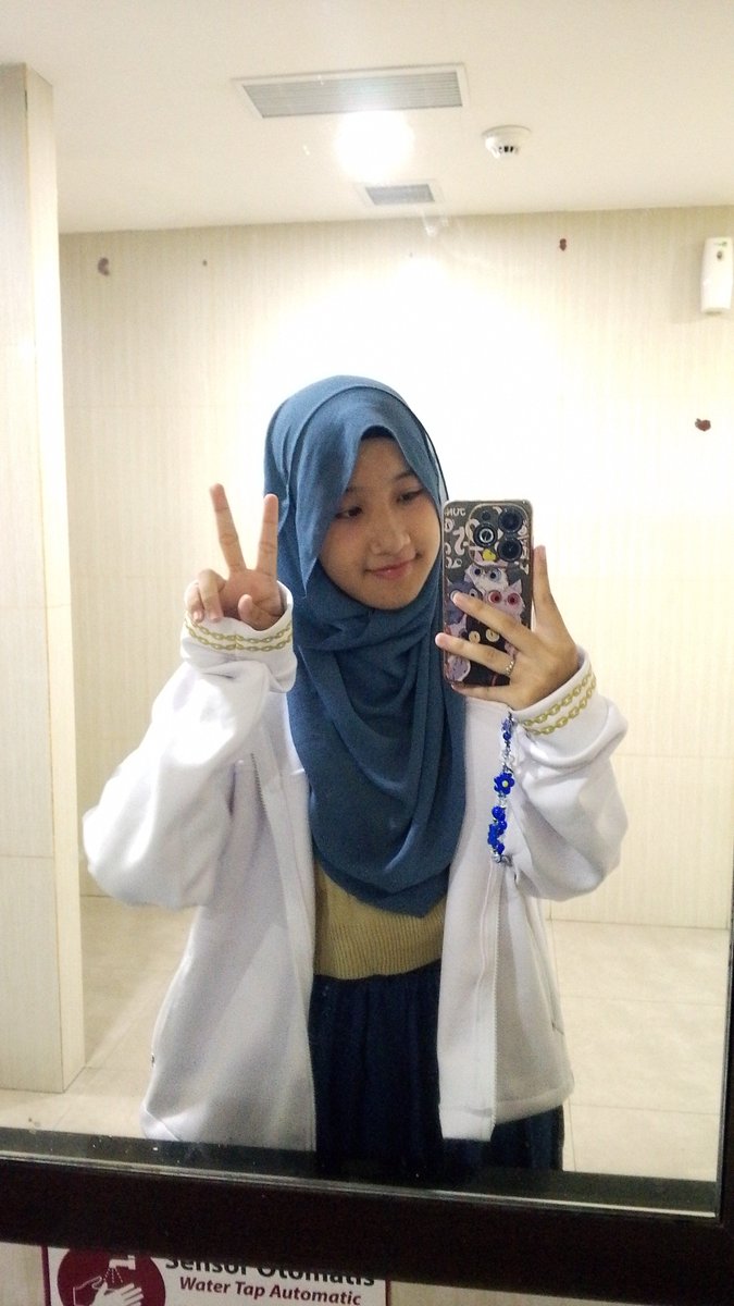 yebinau_u's tweet photo. hai aku habis nangis https://t.co/MrZ7EvHfYJ