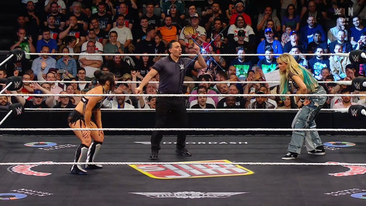 SainMon_'s tweet photo. Y LLEGA SOL RUCA QUE DEFENDERA SU CAMPEONATO INTERCONTINENTAL CONTRA UNA LA EX-CAMPEONA INAUGURAL
LYRA VALKYRIA 
#WWERaw https://t.co/LZRkNzn6Pr