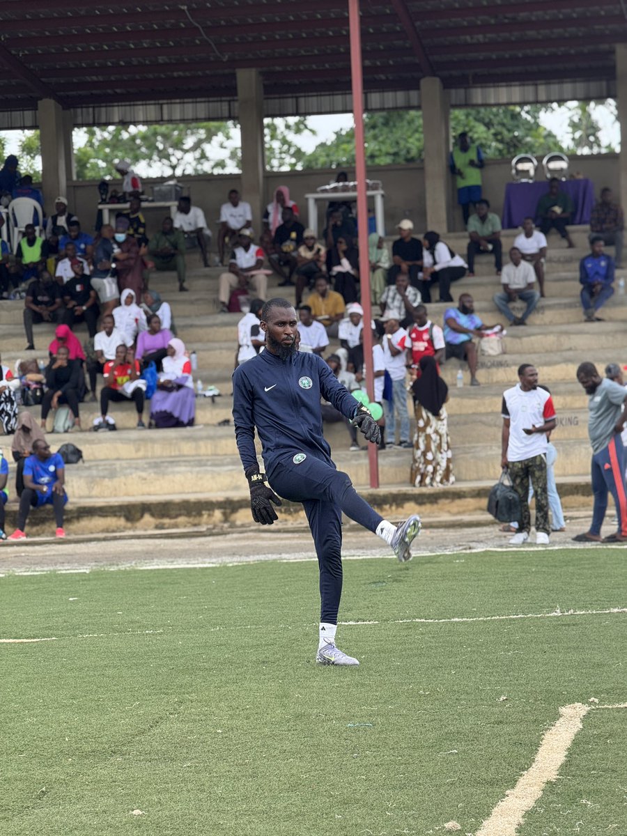 geekmaros's tweet photo. Someone said I look like a super Eagles goalkeeper coach https://t.co/3T9HGutUfG