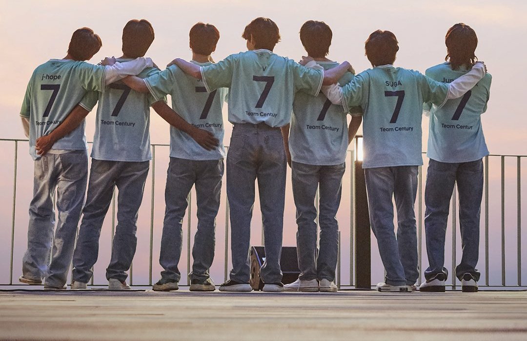 JustLeChanel7's tweet photo. My 7 loves. π
#BTSFlashback https://t.co/yxHgfJ3FCw