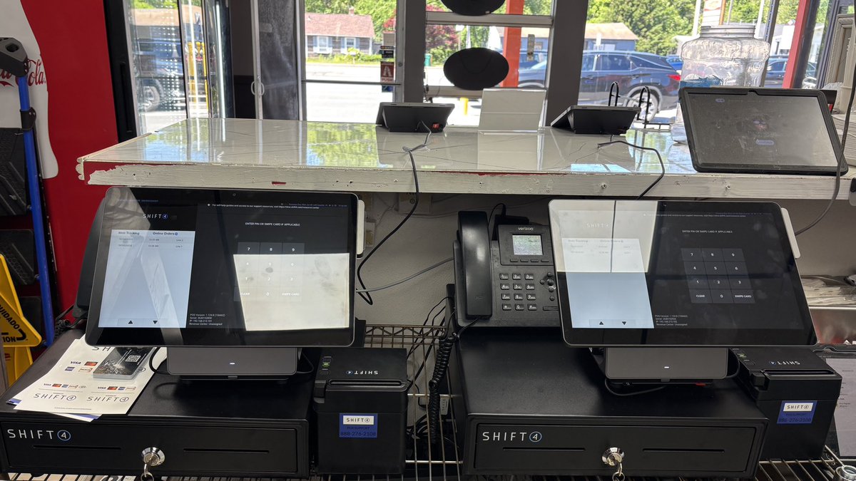 MYShift4's tweet photo. Napoli Pizza traded Pecan POS for Shift4 Dine and now the only thing getting sliced faster is the checkout process. 🍕⚡ Smooth payments, smarter POS, same great pizza.  @Shift4 https://t.co/jFBM4hAi0M