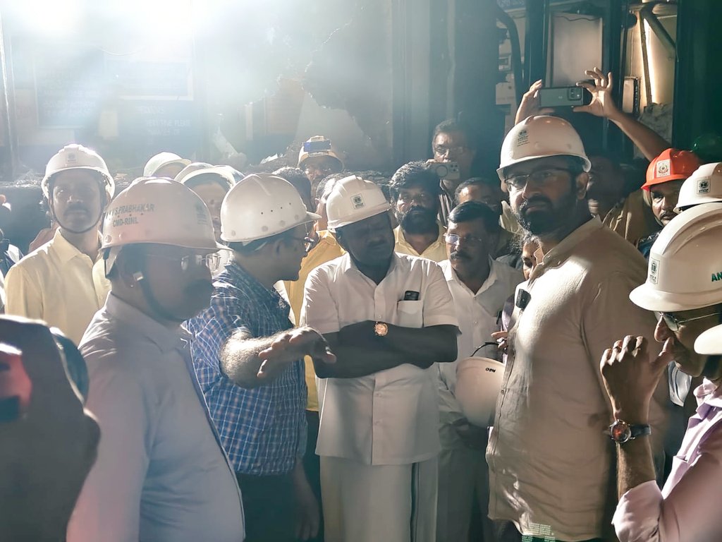 hd_kumaraswamy's tweet photo. I travelled to Visakhapatnam immediately upon receiving information about the incident and reviewed the situation with senior officials. I also met the injured workers undergoing treatment and directed the management to ensure the best possible medical care and extend all necessary support to the affected families.

RINL has announced an ex-gratia compensation of ₹25 lakh in addition to admissible terminal benefits. Also employment to one eligible family member of each deceased worker. 
Severely injured persons will receive ₹10 lakh each, while the entire cost of treatment will be borne by RINL.

RINL will also take care of the education of the children of both the deceased and injured workers and continue to support their families by providing quarters and other requested benefits during this difficult period.

An independent enquiry has been ordered to ascertain the cause of the incident.

My heartfelt condolences to the bereaved families. Praying for the speedy recovery of the injured.