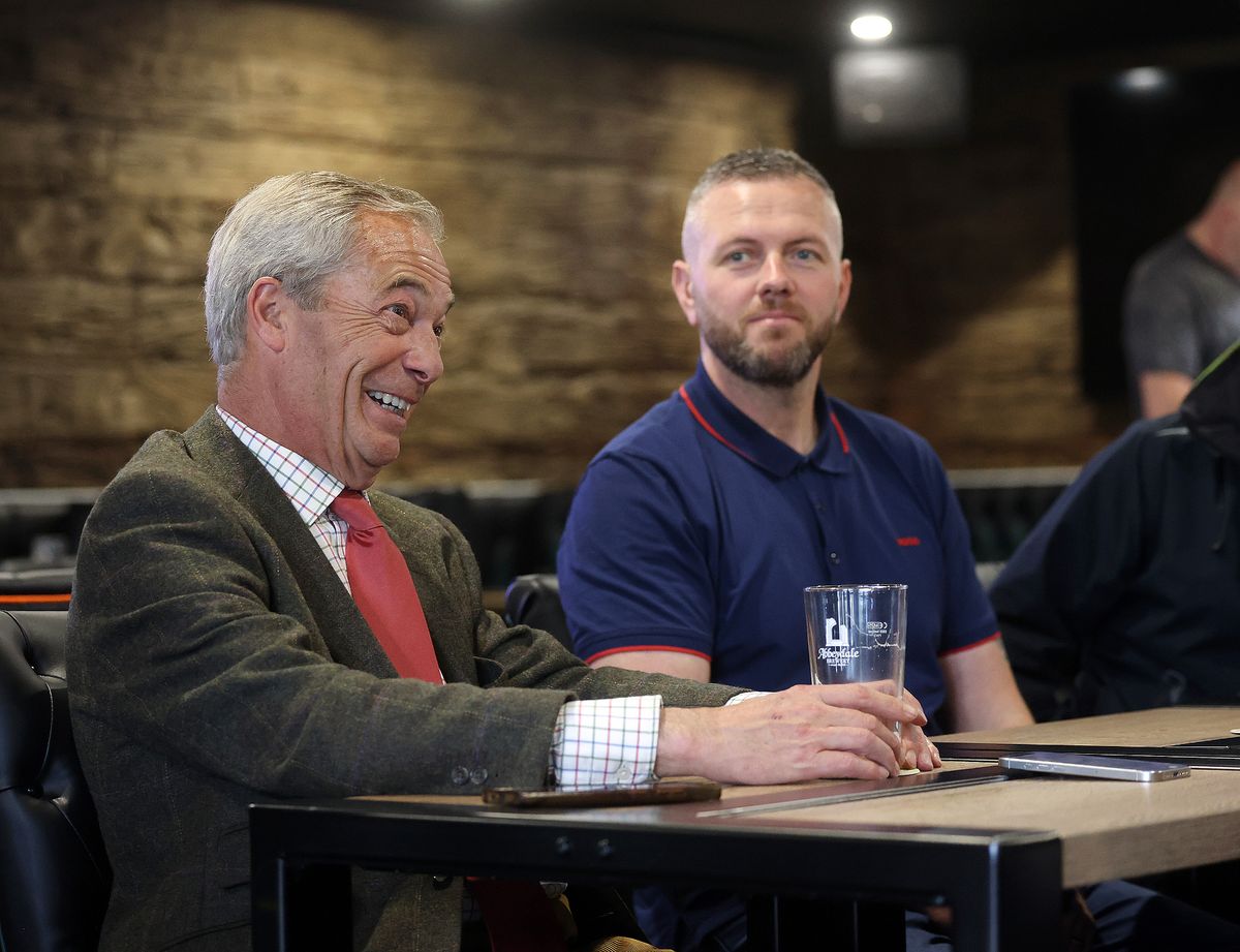 BenGrahamUK's tweet photo. If this prediction is anywhere near accurate, Reform UK are right in Labour's slipstream and still gaining momentum.

Robert Kenyon appears to be connecting with many local voters in Makerfield.

Labour may be expecting a comfortable win, but by-election day could bring a surprise.