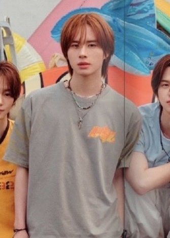 orijinieez's tweet photo. 20yo shinyu and 19yo kyungmin... like father like son????😭😭 https://t.co/pensPAkUiE