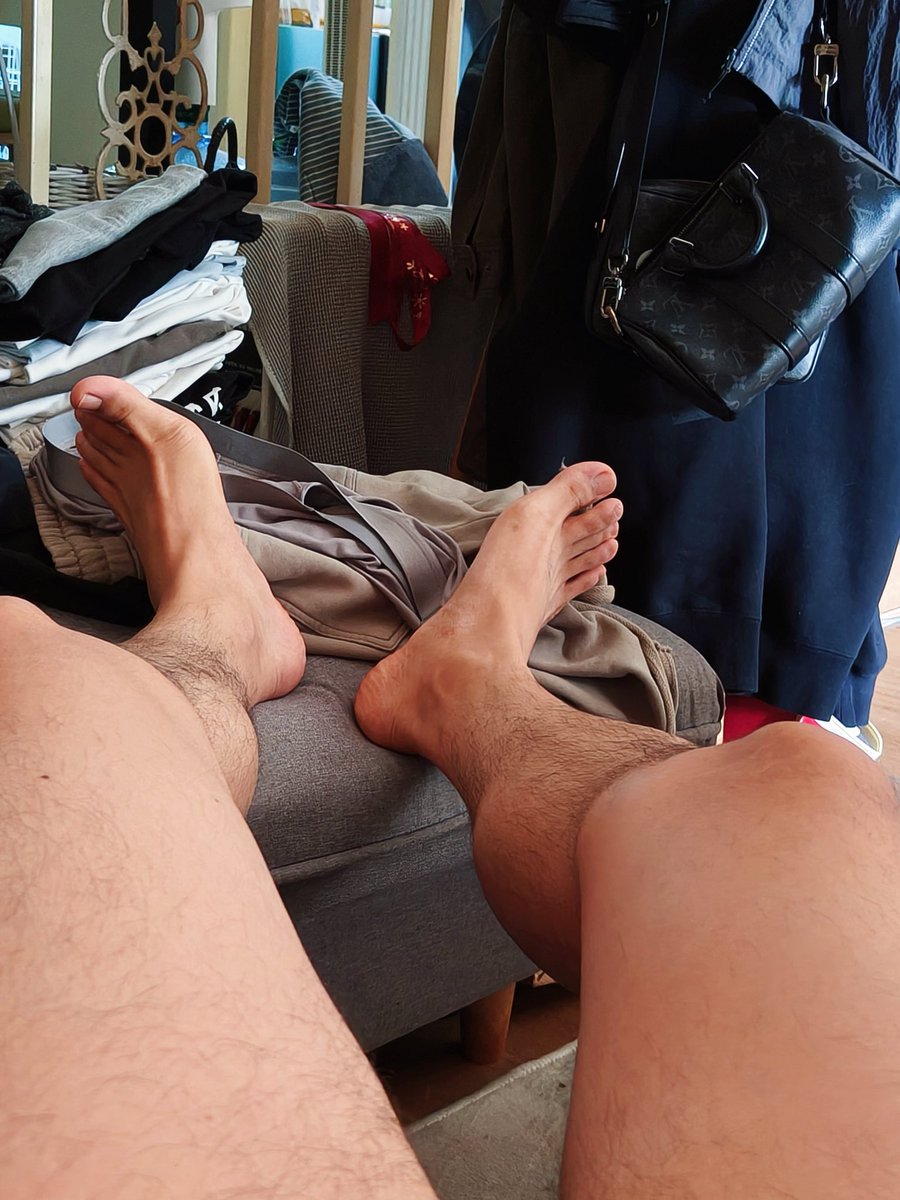 LLLBBSFF's tweet photo. 最近想尝试玩一下马桶🚽 https://t.co/o3iYbdKNor