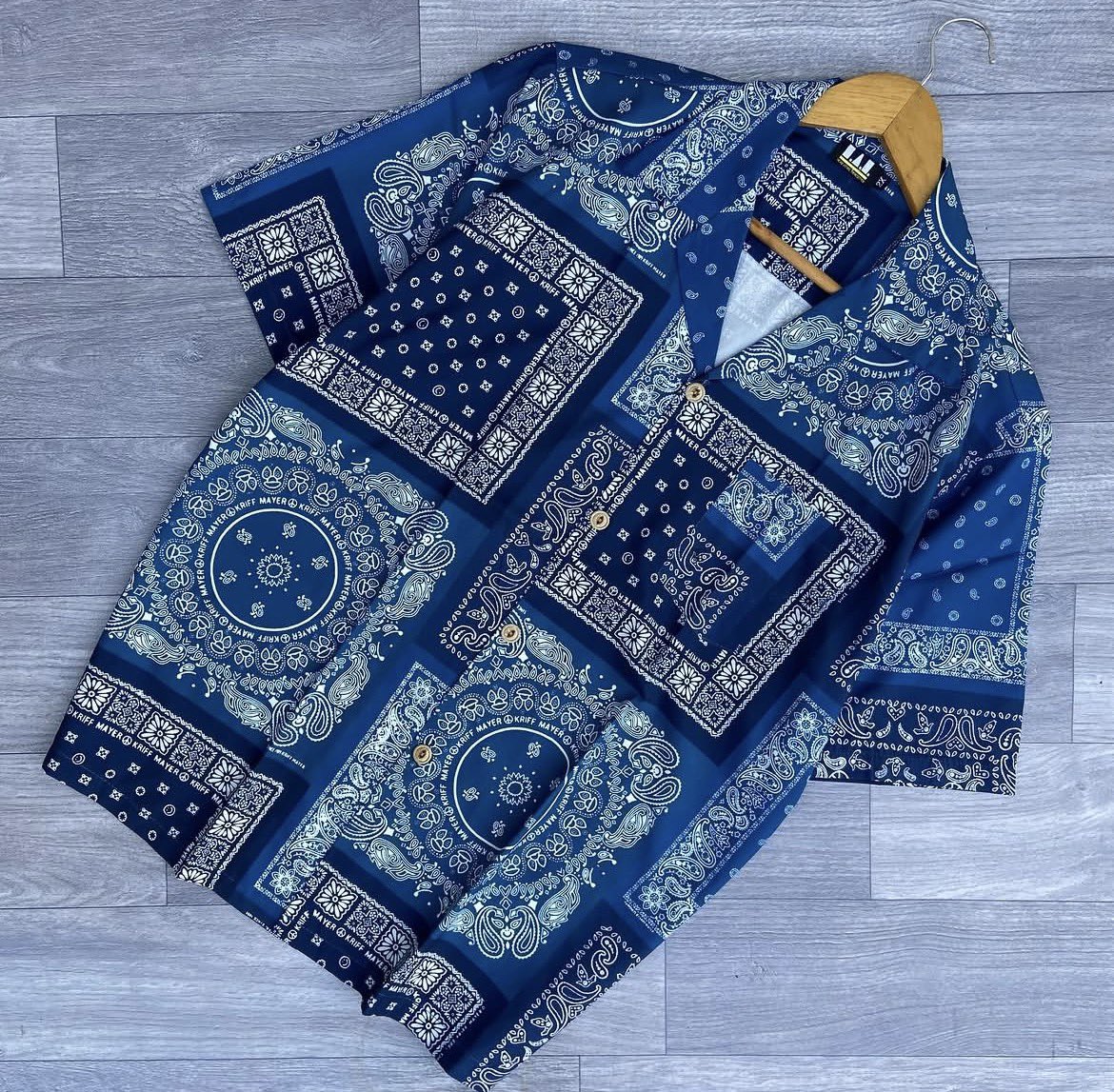 ShaimahD's tweet photo. @kampalasfinest_ I sell nice vintage shirts at a cheaper price 😮‍💨🔥❤️ https://t.co/wAiCpWDqNi