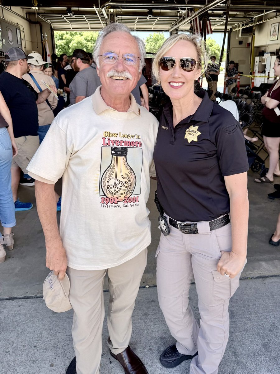 LivermorePolice's tweet photo. Livermore Police was proud to participate in the City of Livermore’s celebration of the 125th Anniversary of the Centennial Light, the world’s longest-burning light bulb and a treasured symbol of our community’s history.

Our team enjoyed connecting with community members throughout the day, offering Child Fingerprinting Identification services to help families keep important safety information on hand. 

Attendees also met members of our Mounted Unit, who were a big hit with children and adults alike!